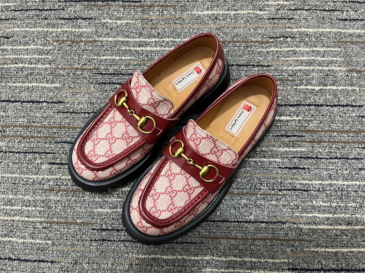 G*u*i loafer women 3