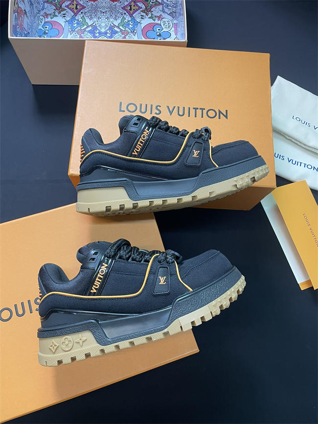 LV Trainer Maxi Sneaker
