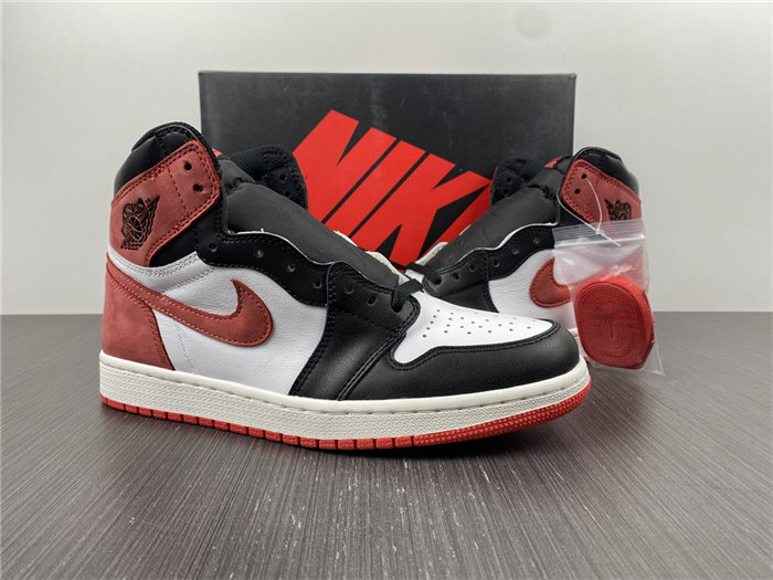 Jordan1 Retro Track Red 555088-112
