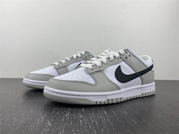Nike Dunk Low SE DR9654-001