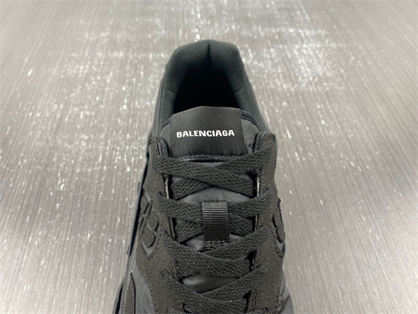 BELENCIAJA  TRIPLE S