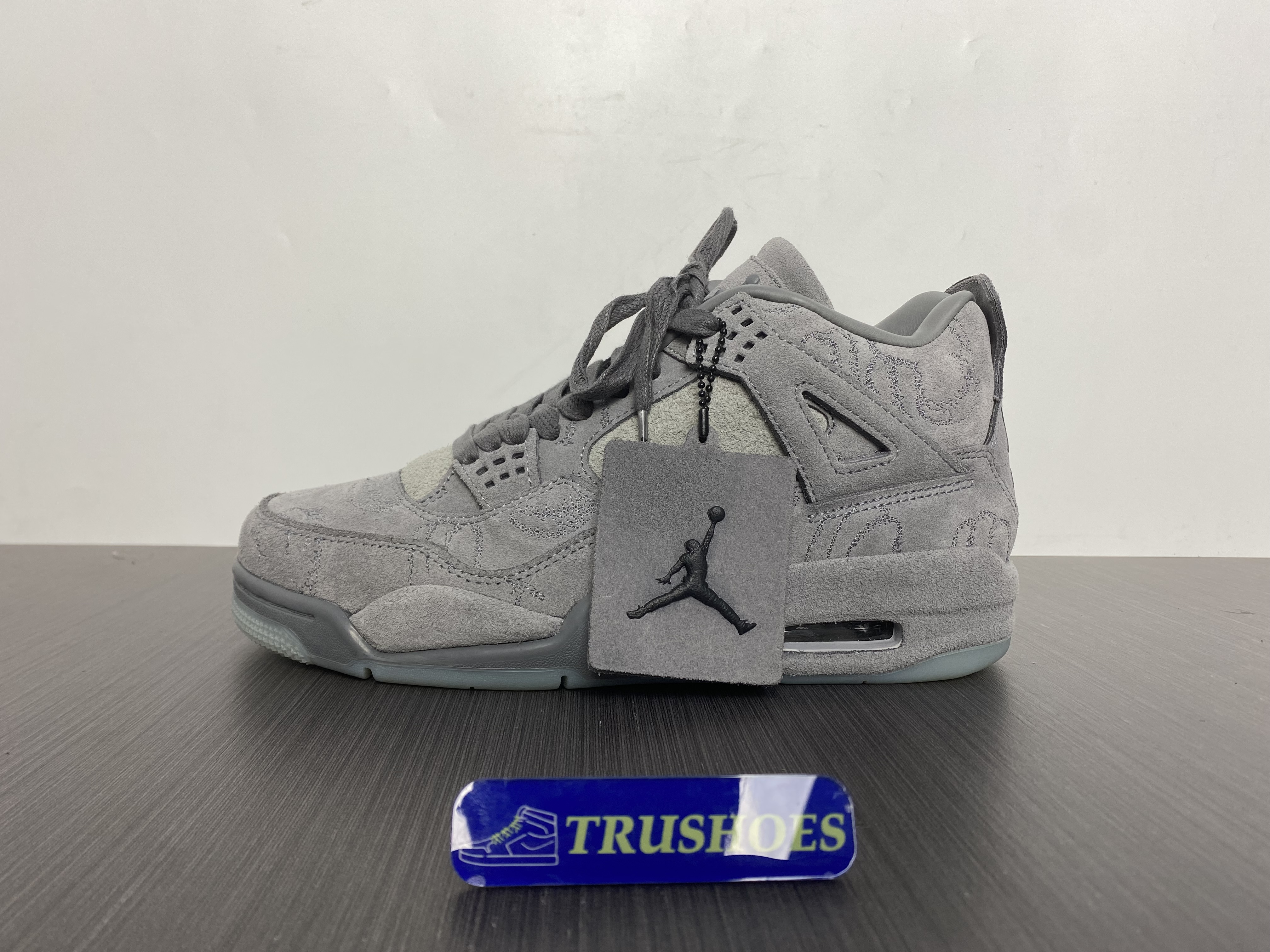 Jordan 4 Retro Kaws 930155-003