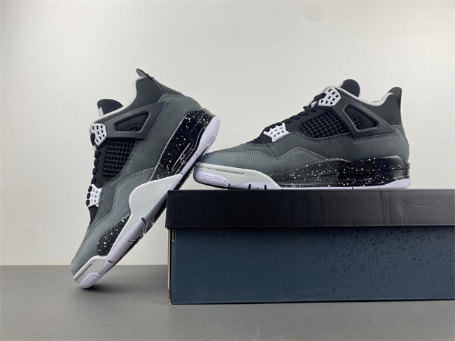 AIR JORDAN 4 RETRO  FQ8138-002