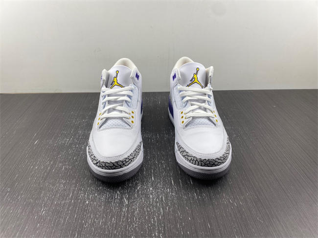 869802-907  Jordan 3/8 Retro 