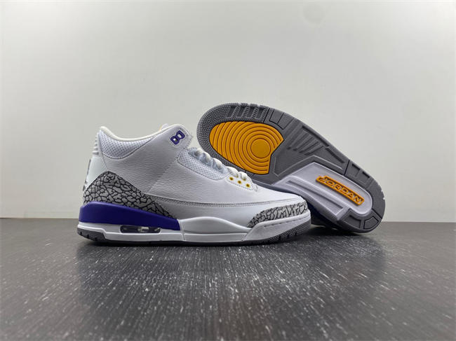 869802-907  Jordan 3/8 Retro 