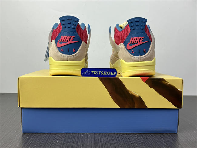 Jordan 4 Retro Union Guava Ice DC9533-800