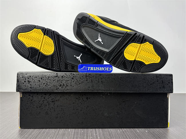 Jordan 4 Retro Thunder  308497-017