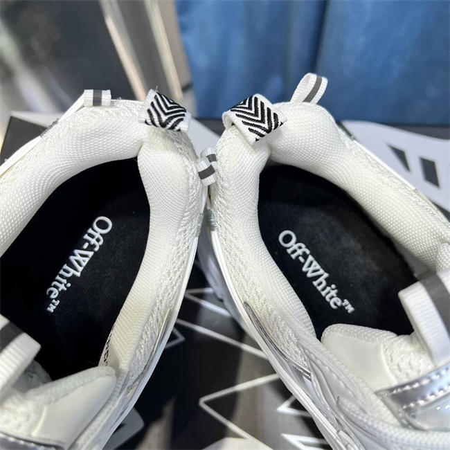 OFF-WHITE Be Right Back