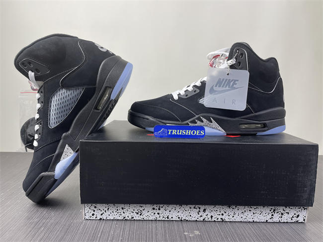 Air Jordan 5 “Black Metallic Reimagined” HF3975-001