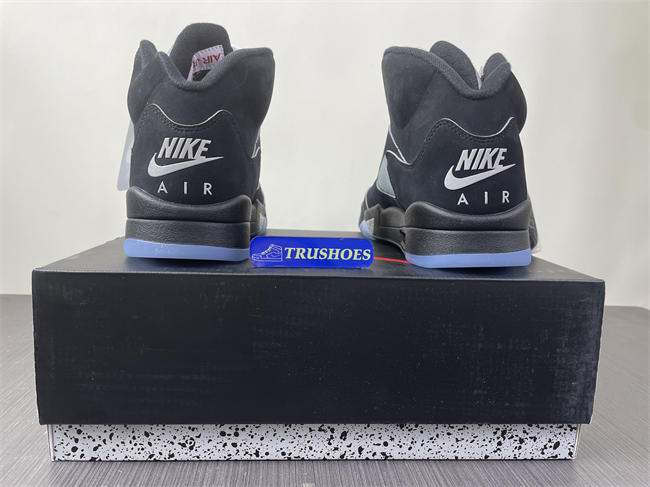 Air Jordan 5 “Black Metallic Reimagined” HF3975-001