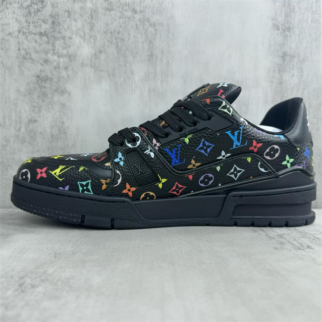Lv Trainer Sneaker