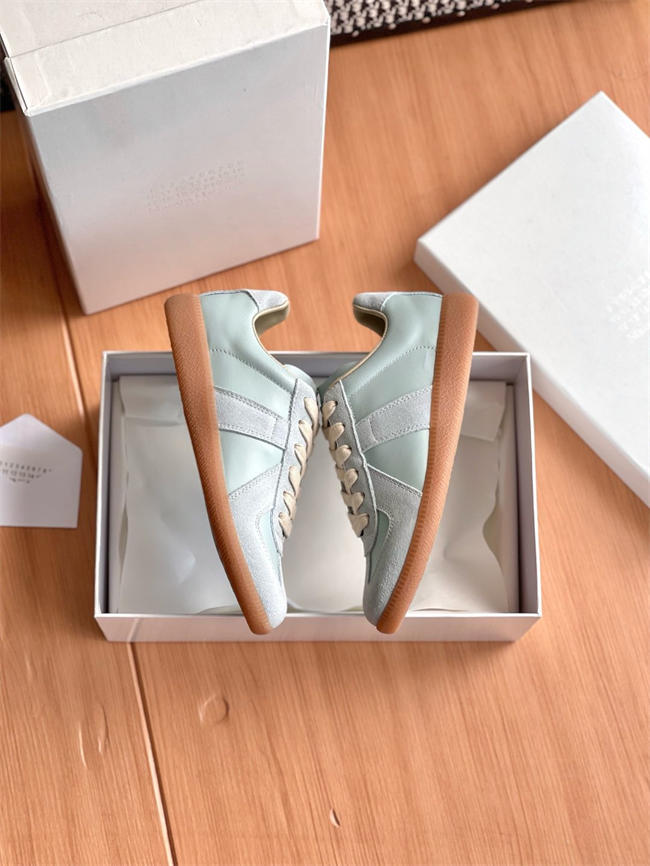 ma*s*n Ma*i*la sneaker