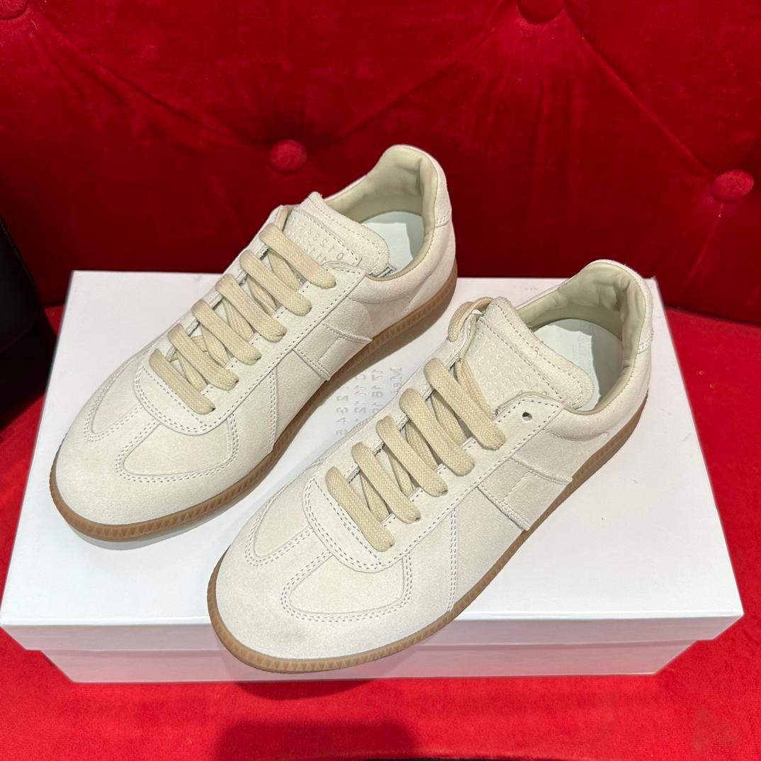 ma*s*n Ma*i*la sneaker