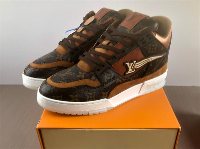 Lv Trainer Sneaker 103