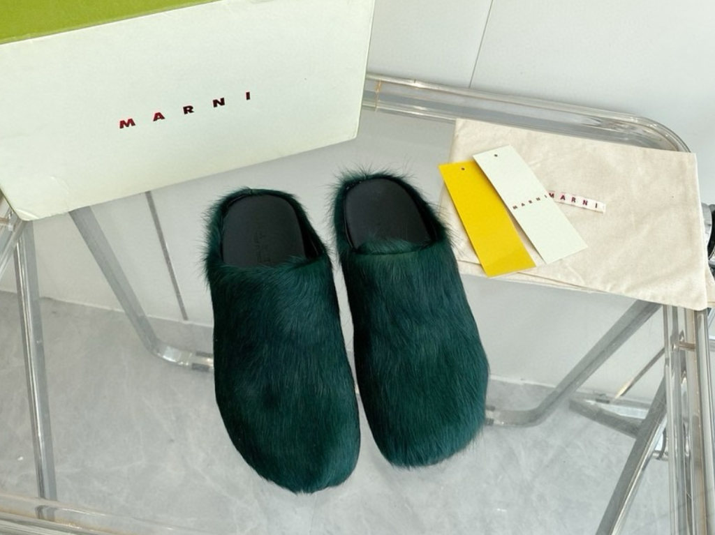 Marni Slipper