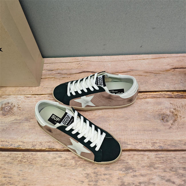 Golden Goose Sneaker