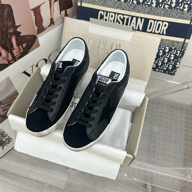 Golden Goose Sneaker