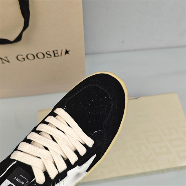 Golden Goose Sneaker