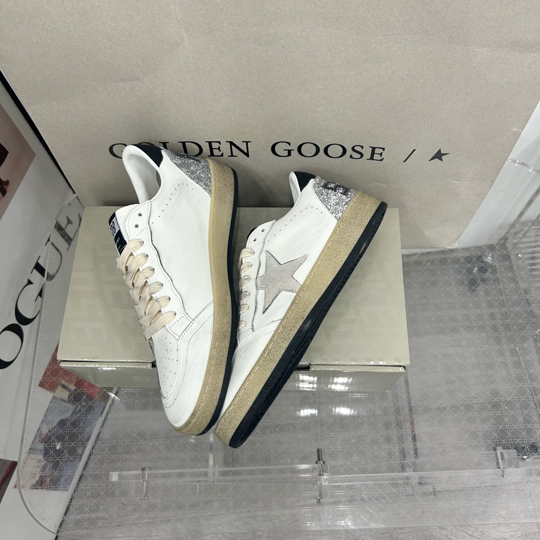Golden Goose Sneaker