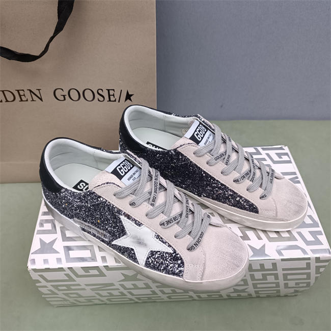 Golden Goose Sneaker