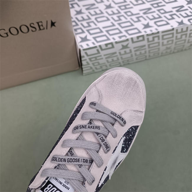 Golden Goose Sneaker