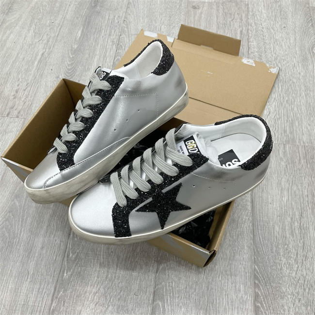 Golden Goose Sneaker