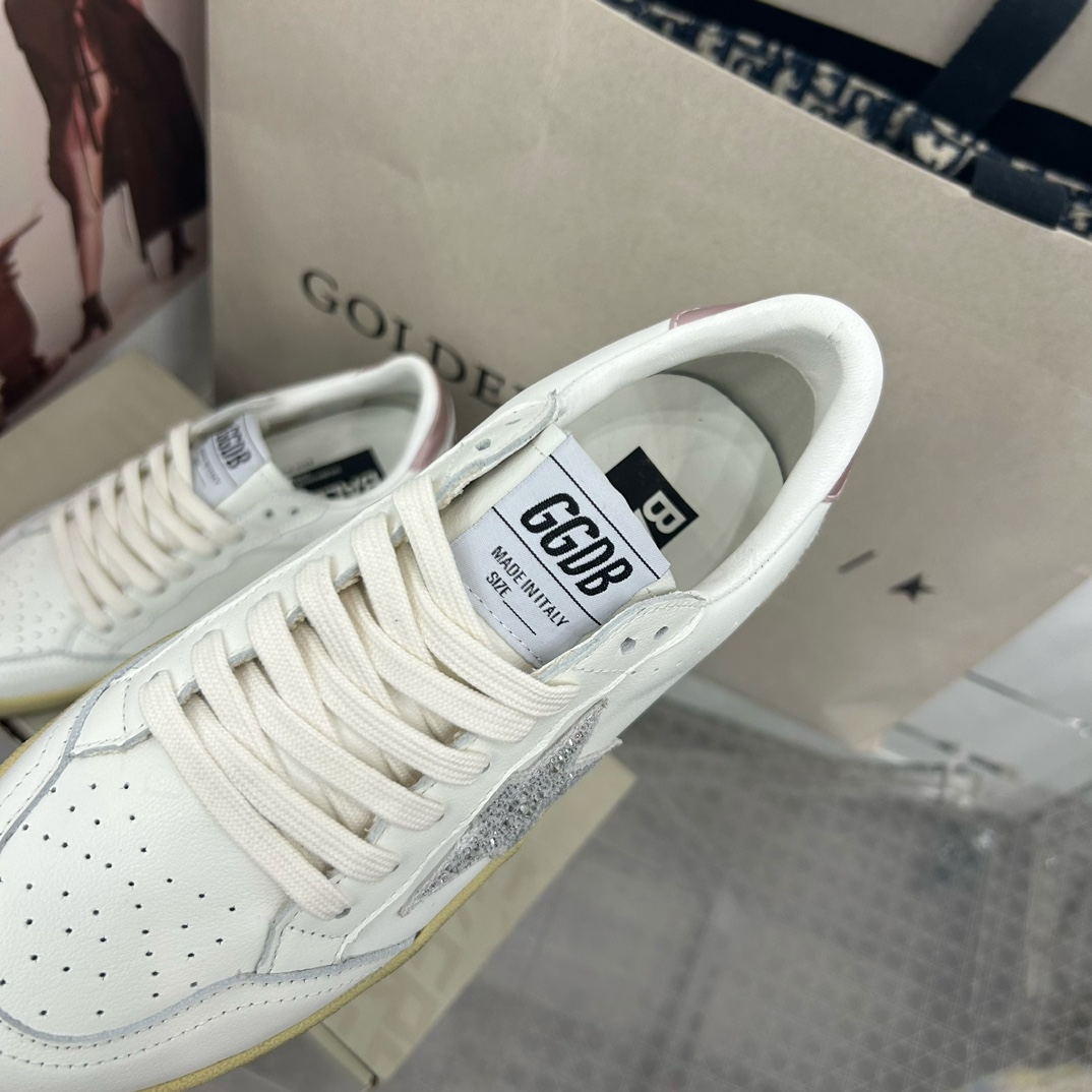 Golden Goose Sneaker
