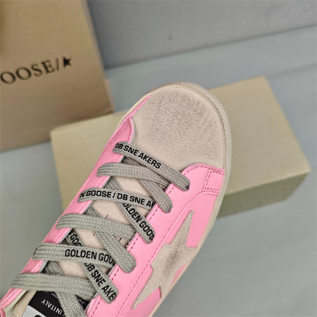 Golden Goose Sneaker