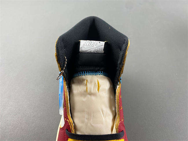 Union LA x Air Jordan 1 High OG “Chicago” UN